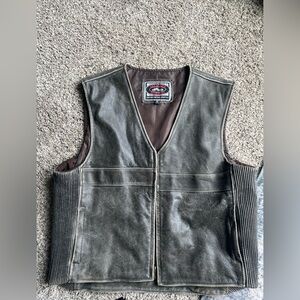 River Road Leather for the Lifestyle Men’s Distressed Leather Vest Sz 48